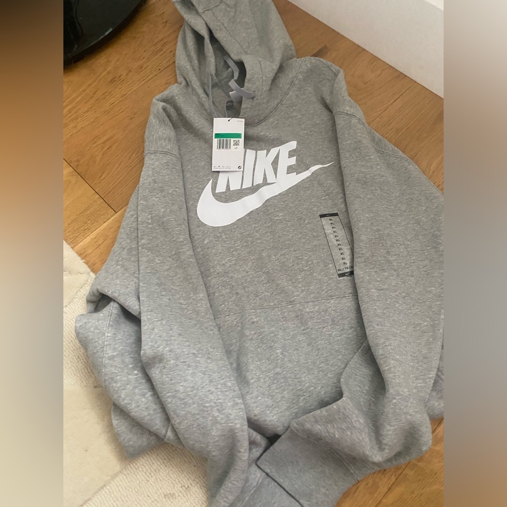 Nike Hoodie with Tags- Men’s